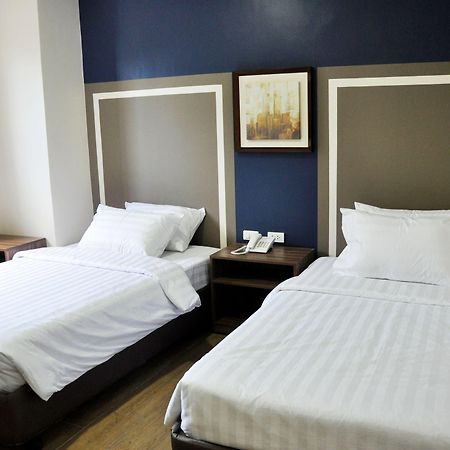 S Hotel & Residences Cebu Екстер'єр фото