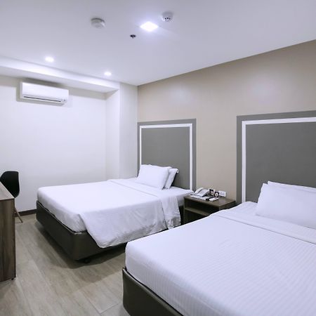 S Hotel & Residences Cebu Екстер'єр фото