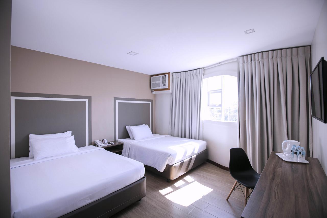 S Hotel & Residences Cebu Екстер'єр фото